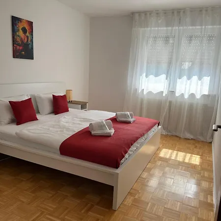 Appartamento Be Like Your Home! Familienhaus Mit Garten & Netflix, Phantasialand Nah