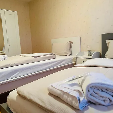 Be Like Your Home! Familienhaus Mit Garten & Netflix, Phantasialand Nah