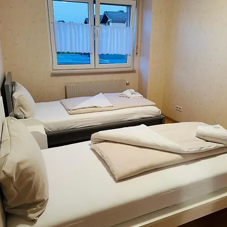 Be Like Your Home! Familienhaus Mit Garten & Netflix, Phantasialand Nah Appartamento *