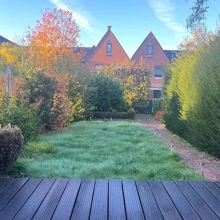 Appartamento Be Like Your Home! Familienhaus Mit Garten & Netflix, Phantasialand Nah *