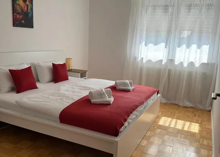 Апартаменты Be Like Your Home! Familienhaus Mit Garten & Netflix, Phantasialand Nah