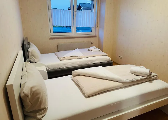 Be Like Your Home! Familienhaus Mit Garten & Netflix, Phantasialand Nah Daire *